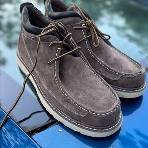 & Other Stories Gray Chukka Boots